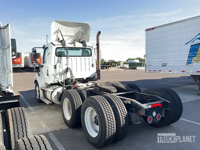 Truck tractor